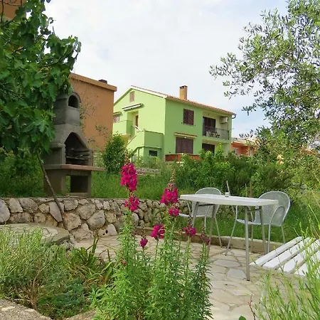 Marija بيت ضيافة كريس