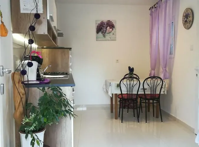 Marija 4*